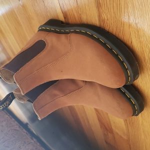 Doc Marten's Chelsea boot